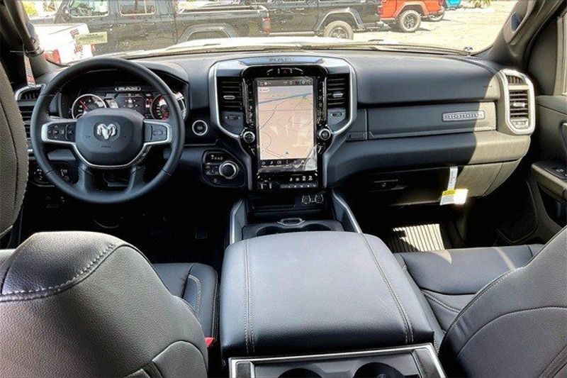 2023 RAM 1500 Big Horn Crew Cab 4x4 5