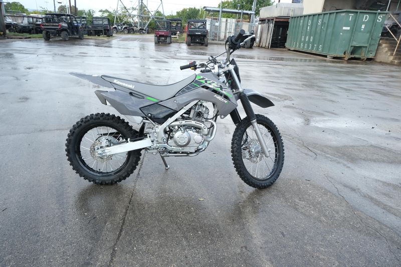 2025 Kawasaki KLX140R LImage 13