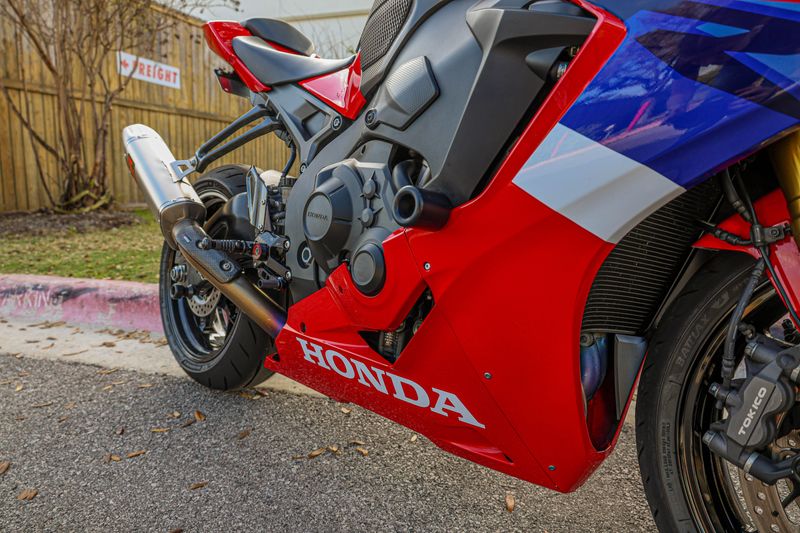 USED 2022 HONDA CBR1000RR ABS Image 25