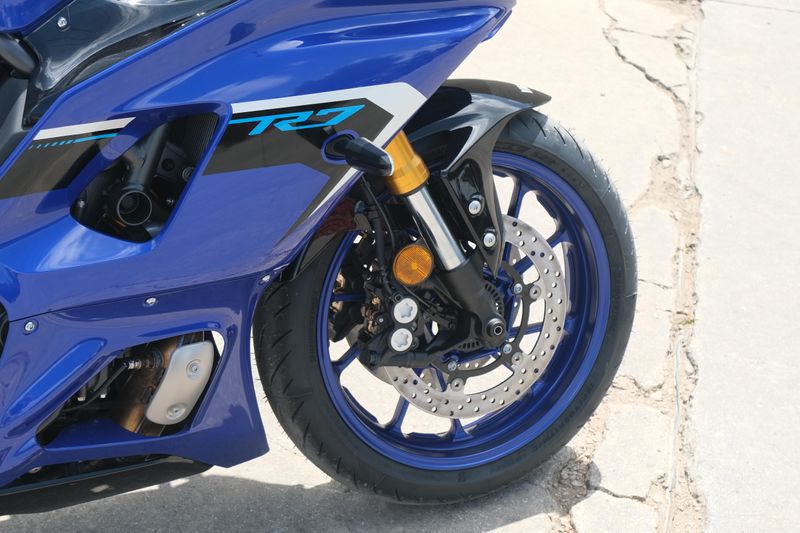 2025 Yamaha YZFR7 TEAM BLUE Image 12