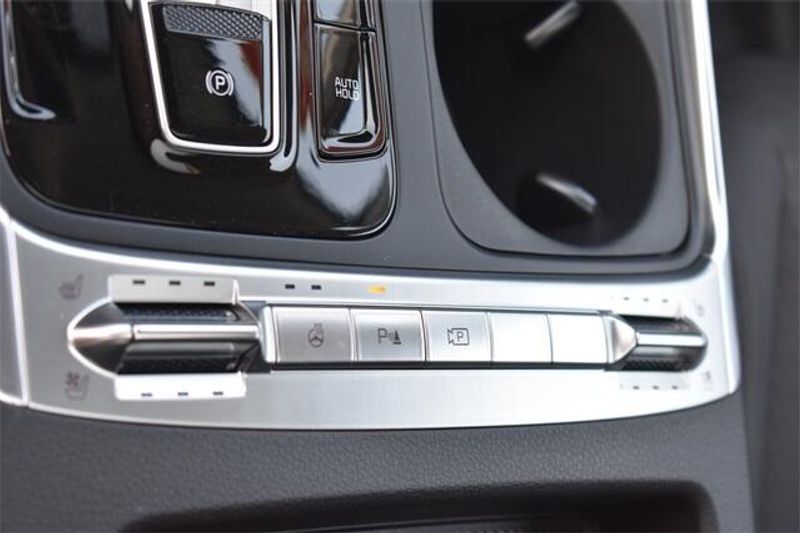 New 2025 Kia Carnival Hybrid SX PrestigeImage 26