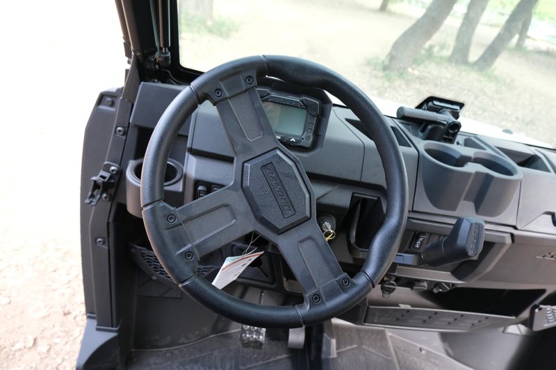 2025 Polaris RANGER CREW 1000 PREMIUM MIRAGE BEIGEImage 8