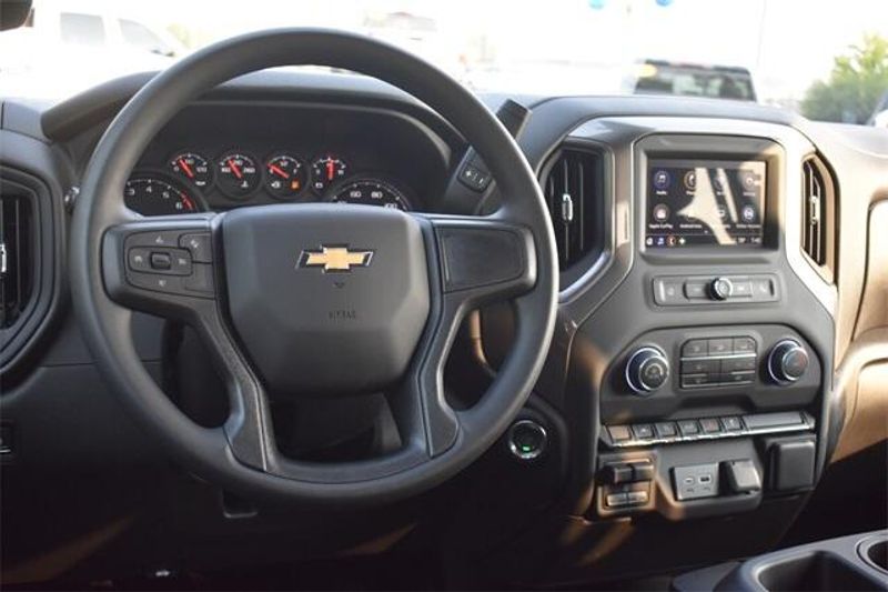 New 2025 Chevrolet Silverado 1500 CustomImage 21