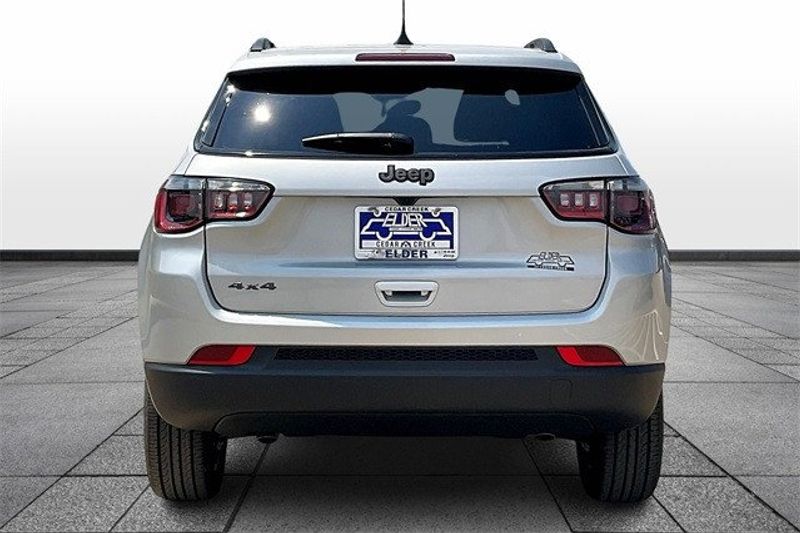 2025 Jeep Compass Latitude 4x4Image 4