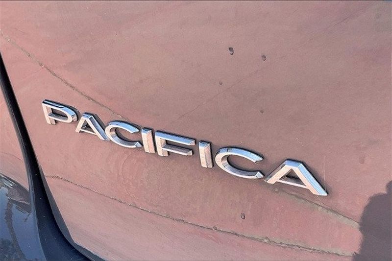 2022 Chrysler Pacifica Hybrid Touring LImage 31
