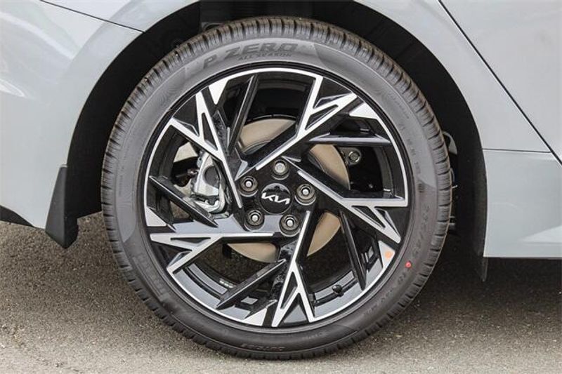 New 2025 Kia K5 GT-LineImage 19
