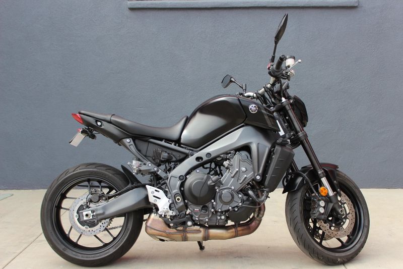 2023 Yamaha MT 09 Image 1