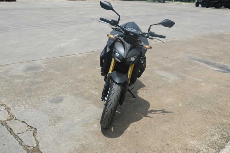 2025 Honda CB1000 HORNET SP MATTE BLACK METALLIC Image 9