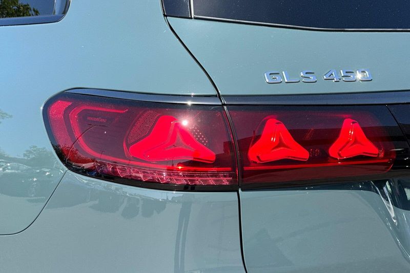 New 2027 Mercedes-Benz GLS 450Image 24
