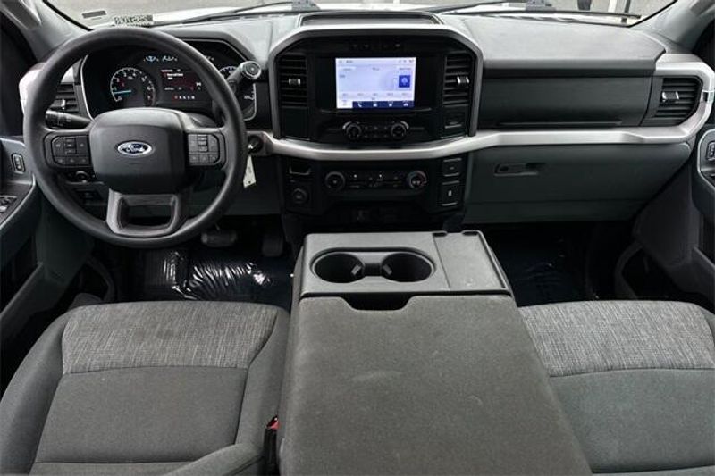 2023 Ford F-150 XLTImage 11