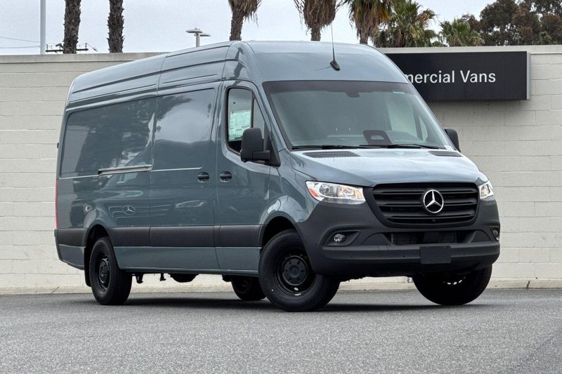 New 2026 Mercedes-Benz Sprinter 2500 Image 2