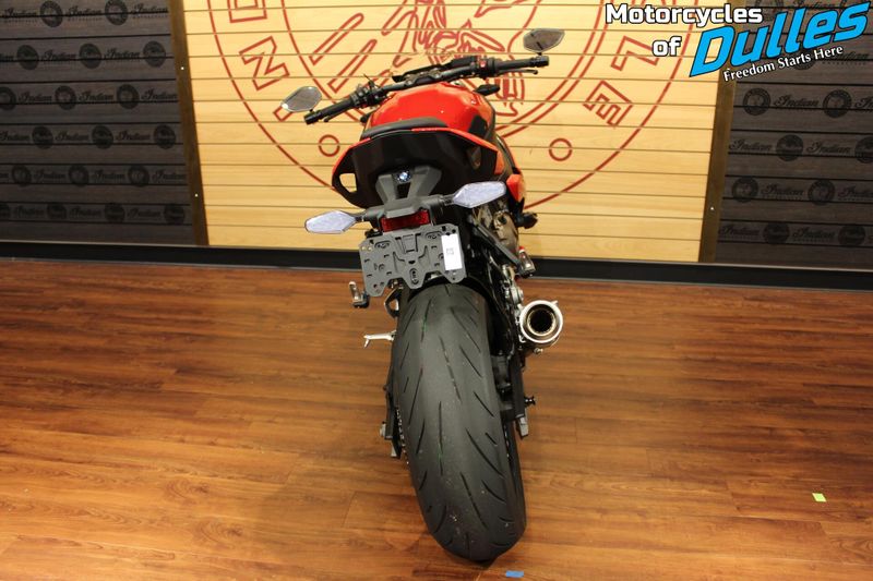 2022 BMW S 1000 R Image 7
