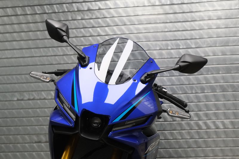 NEW 2026 YAMAHA YZFR3 ABS Image 9