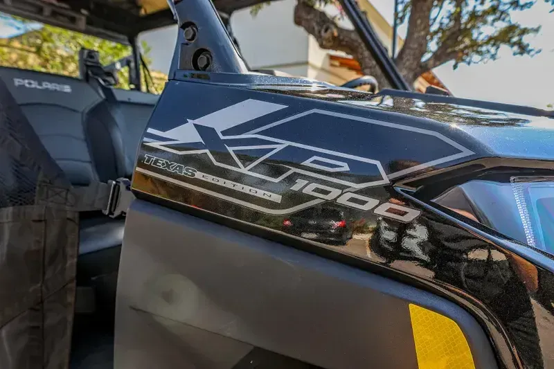 2025 Polaris RANGER CREW XP 1000 TEXAS EDITION BLACK CRYSTAL Image 7