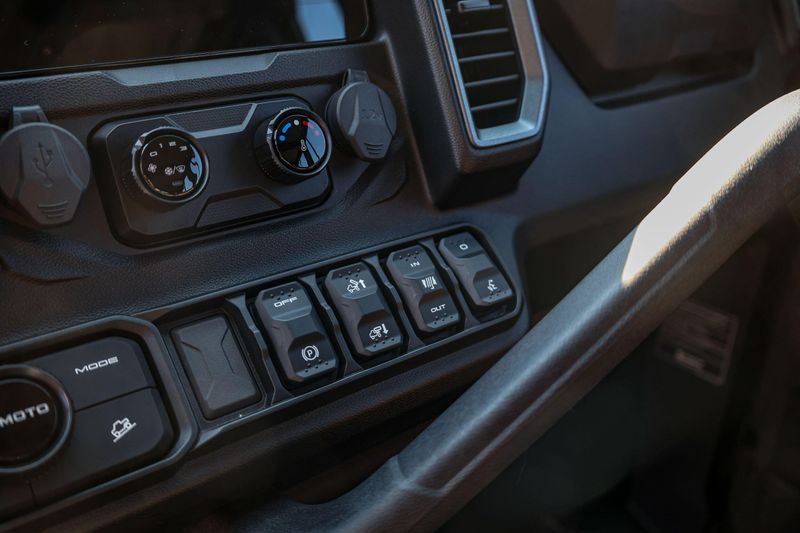 NEW 2026 CFMOTO UFORCE U10 XL PRO HIGHLAND Image 3