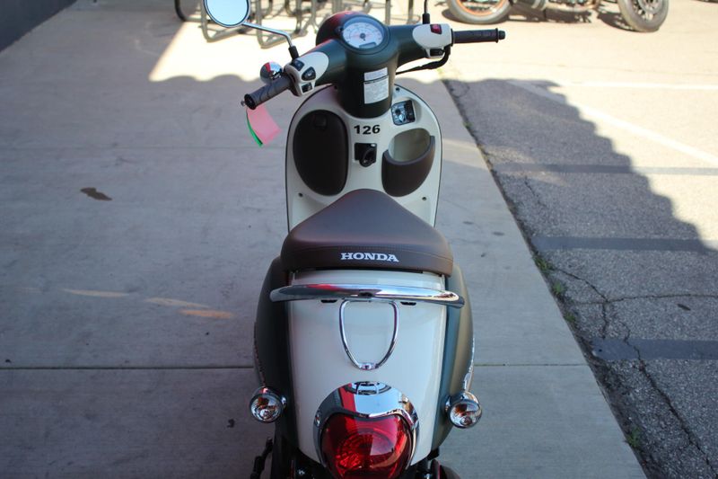2024 Honda Metropolitan Image 4