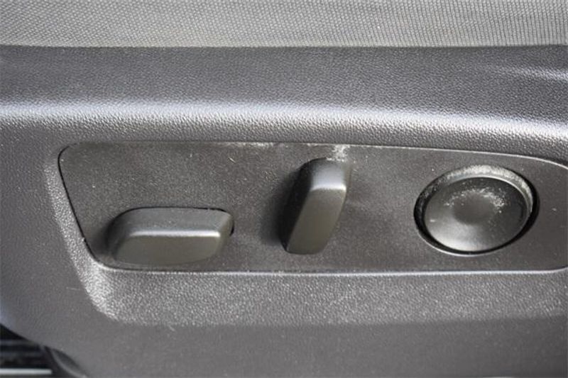 Used 2024 Chevrolet Silverado 1500 LTImage 24