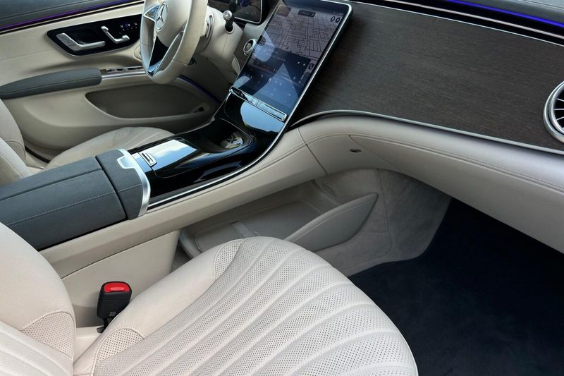 2022 Mercedes-Benz EQS 450Image 17