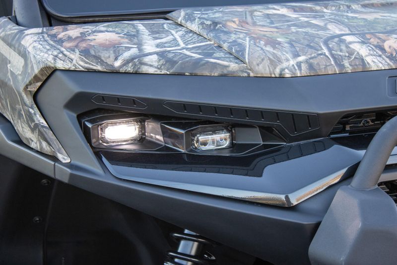 NEW 2026 CAN-AM DEFENDER MAX XT HD11 WITH 1025 INCH TOUCHSCREEN Image 9