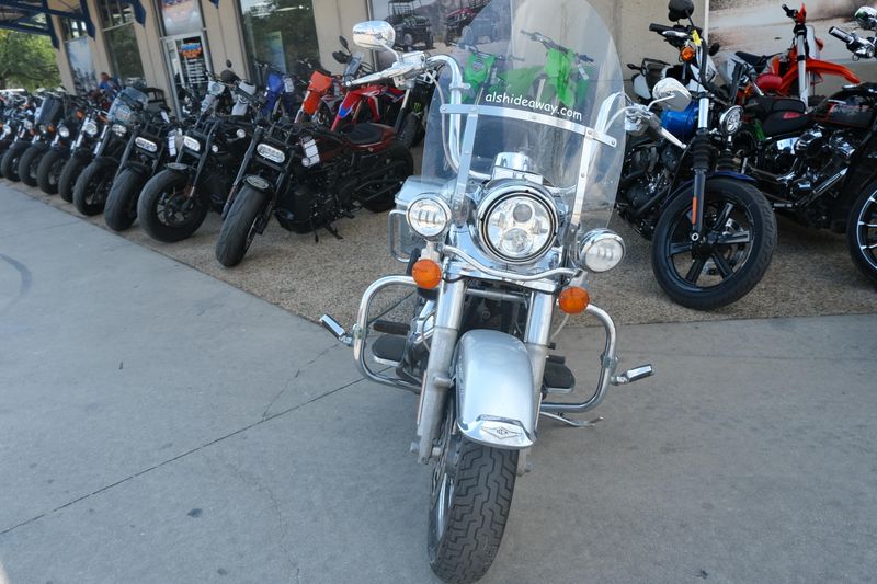 USED 2014 HARLEY ROAD KING Image 10
