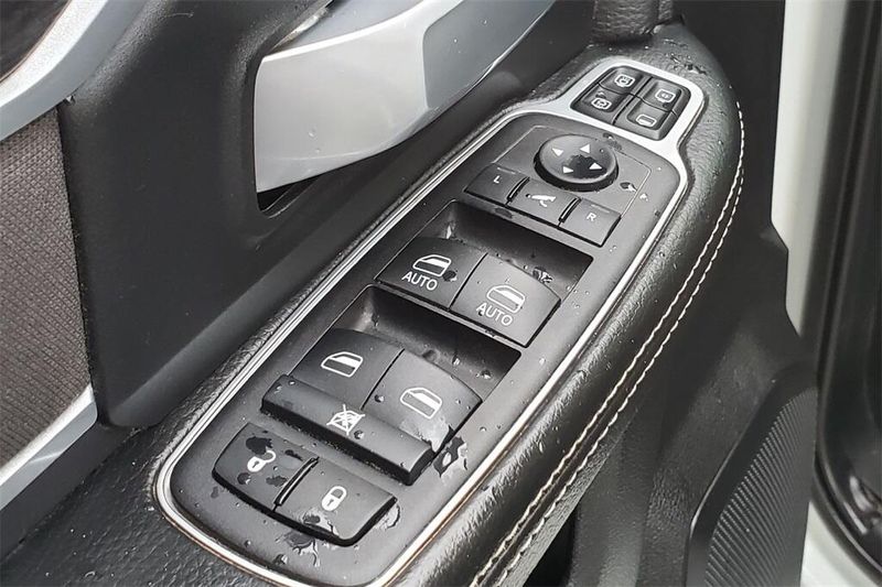 2024 Ram 3500 Big Horn photo 19