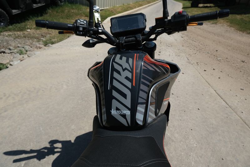 2021 KTM 390 DUKEImage 8