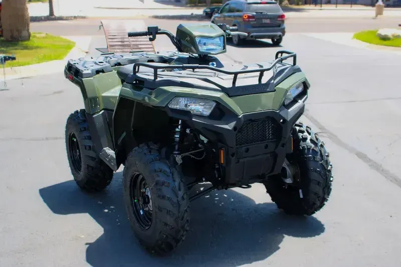 2025 Polaris SPORTSMAN 450 HO SAGE GREEN Image 1