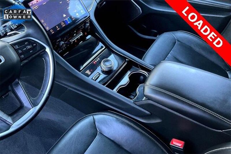 Used 2021 Jeep Grand Cherokee L LimitedImage 17