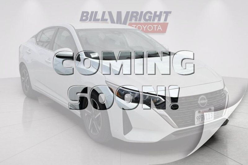 Used 2025 Nissan Sentra SVImage 1