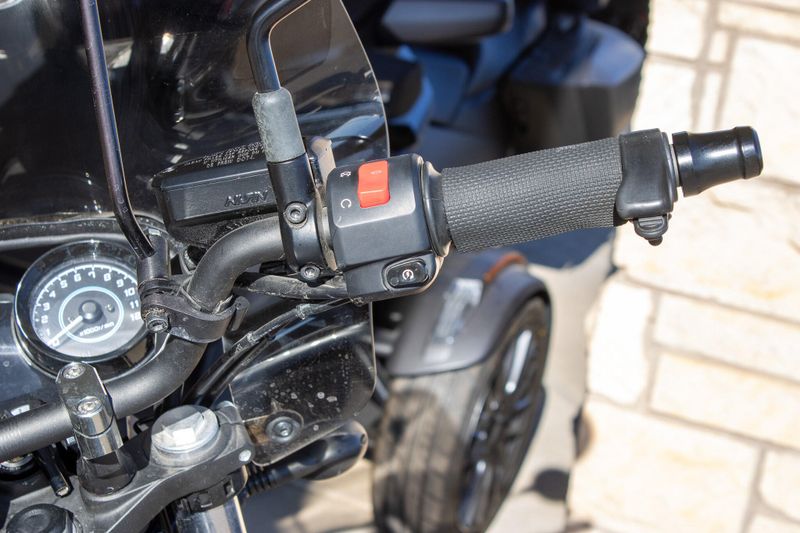 USED 2023 KAWASAKI Z650RS ABS Image 15