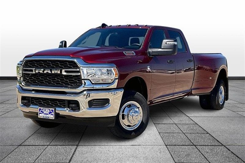 2024 RAM 3500 Tradesman Crew Cab 4x4 8