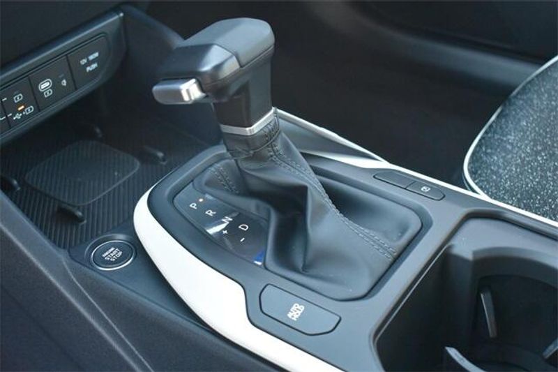 2025 Kia K4 GT-LineImage 24