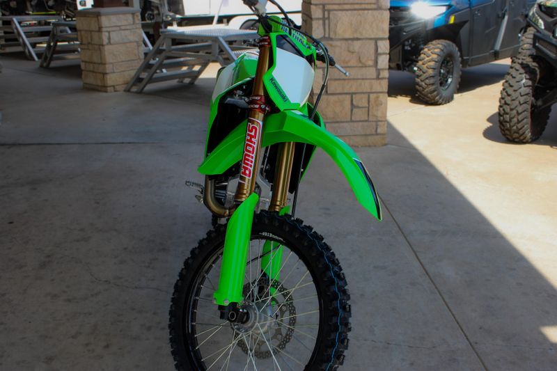 2025 Kawasaki KX450SR LIME GREEN Image 5