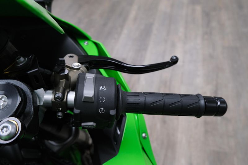 NEW 2025 KAWASAKI NINJA ZX10R KRT EDITION Image 28