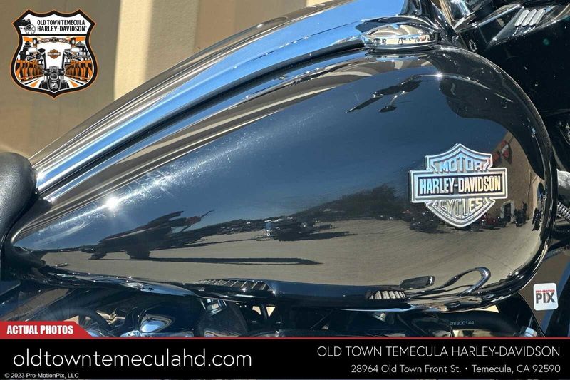 2022 Harley-Davidson Street Glide in a Black exterior color. BMW Motorcycles of Temecula – Southern California (951) 506-6903 bmwmotorcyclesoftemecula.com 