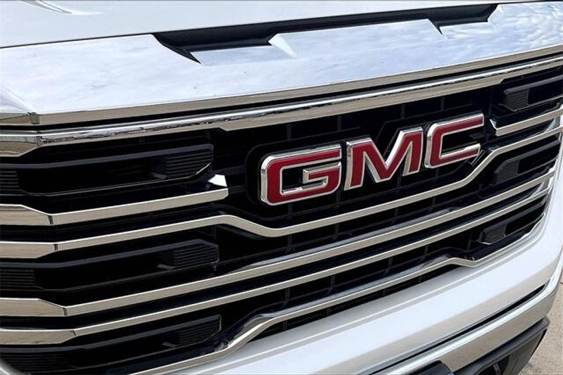 2022 GMC Sierra 1500 SLTImage 31