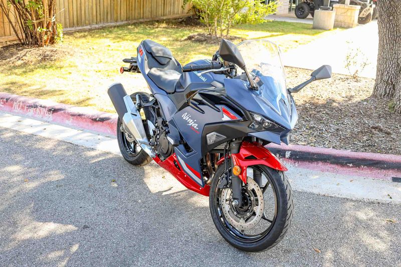 NEW 2026 KAWASAKI NINJA 500 SE ABS Image 2