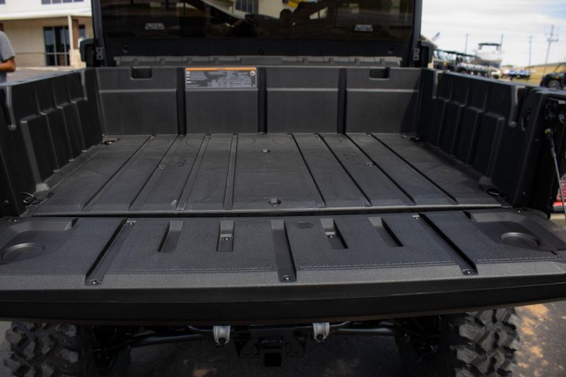 NEW 2026 CAN-AM DEFENDER MAX LIMITED CAB HD11 Image 23