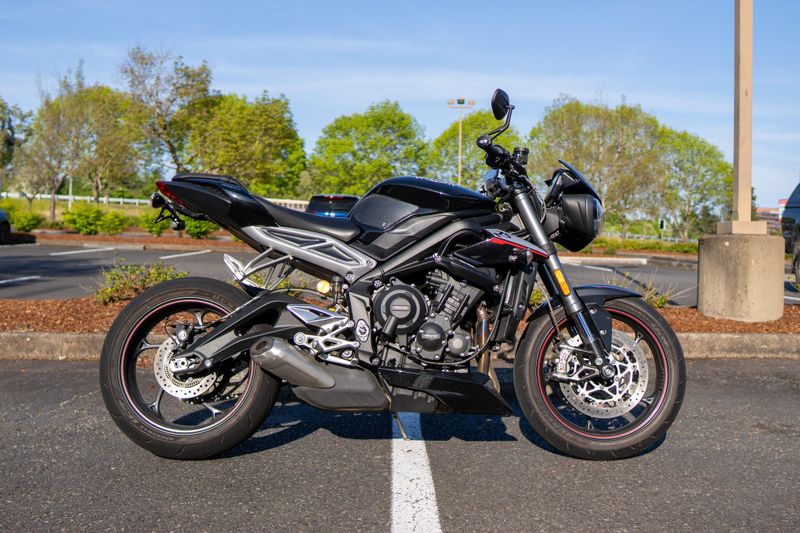 2018 Triumph Street Triple RS 