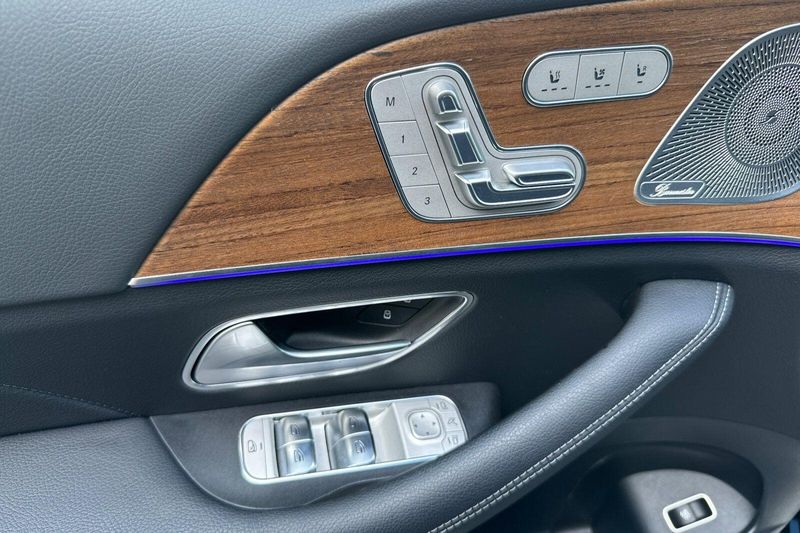 Used 2025 Mercedes-Benz GLE 450Image 11