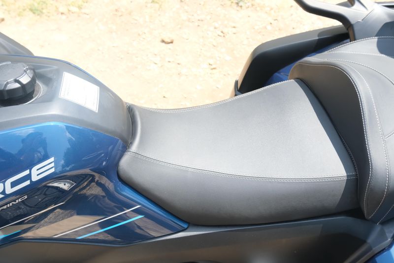 2025 CFMOTO CFORCE 600 TOURING TWILIGHT BLUE Image 12