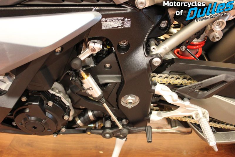 New 2025 BMW S 1000 RR Image 11