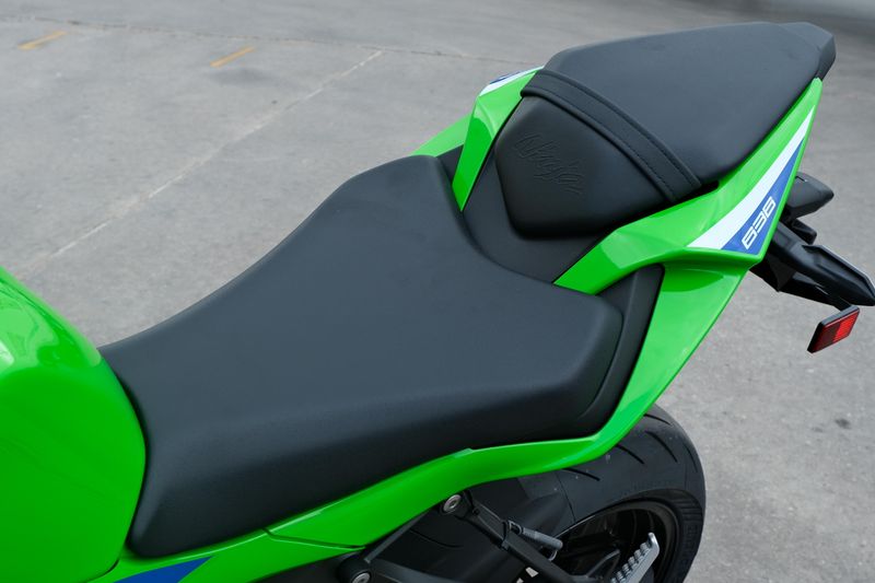 NEW 2026 KAWASAKI NINJA ZX6R ABS Image 9