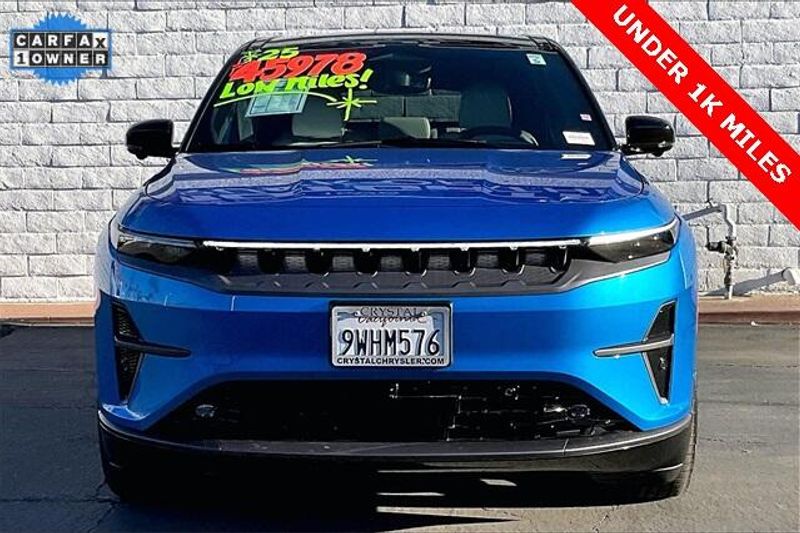 2025 Jeep Wagoneer S LimitedImage 2