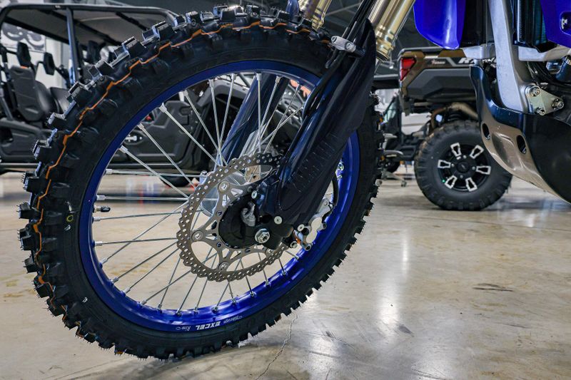 2025 Yamaha WR450F  TEAM BLUE Image 13