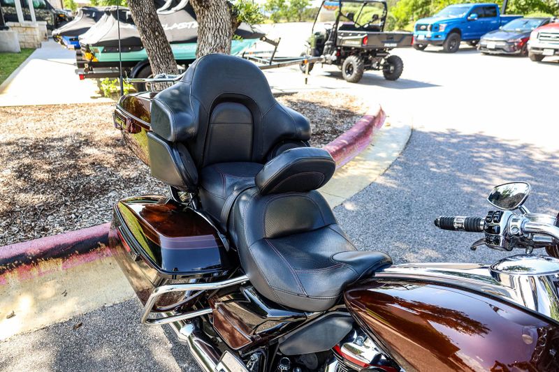 2019 HARLEY LIMITED ELECTRIC GLIDE CVO LIMITED  ROOT BEER Image 8