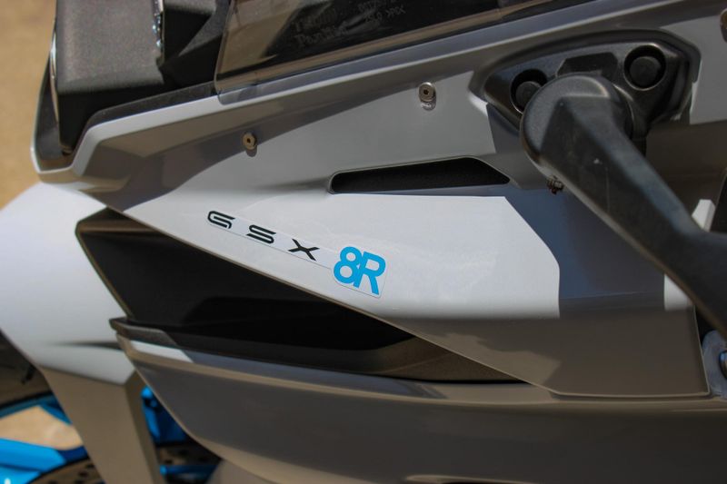 NEW 2026 SUZUKI GSX8R Image 18