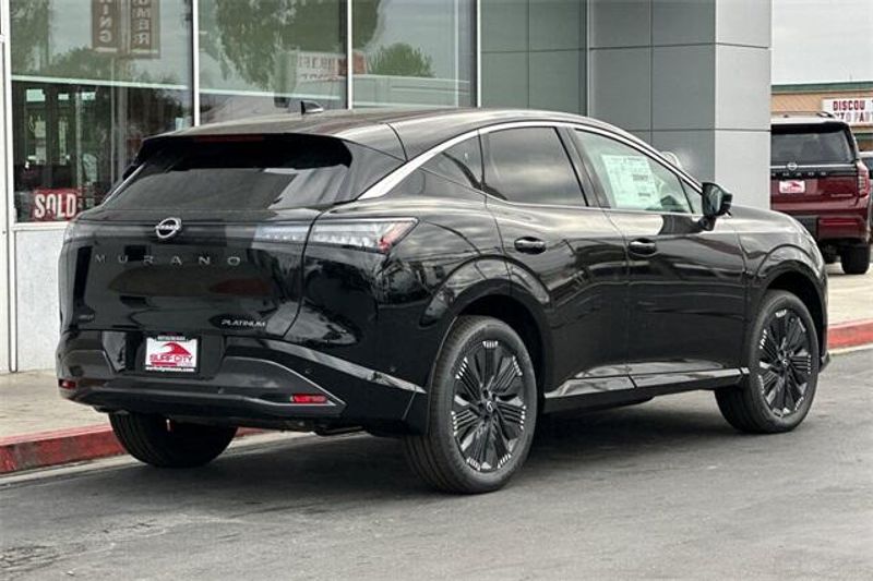 2025 Nissan Murano PlatinumImage 3