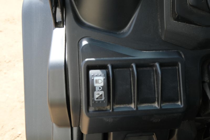 NEW 2026 CAN-AM DEFENDER MAX DPS HD7  in a COMPASS GREEN exterior color. Family PowerSports (877) 886-1997 familypowersports.com 