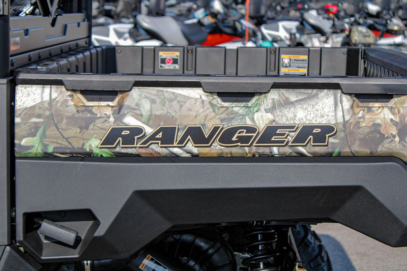 2025 Polaris RANGER CREW XP 1000 PREMIUM  PURSUIT CAMOImage 6